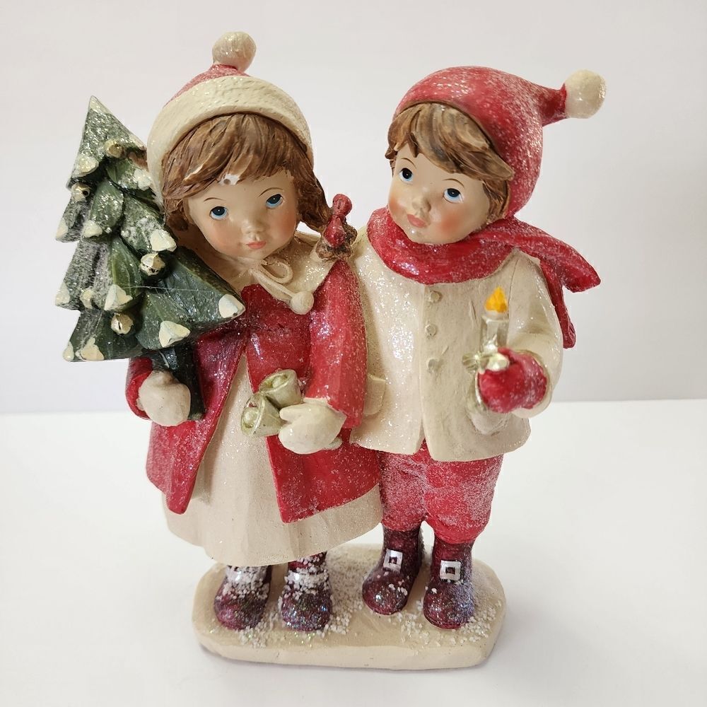 Christmas Caroliers Resin Table Decor